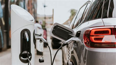 A­v­r­u­p­a­’­d­a­ ­o­t­o­m­o­b­i­l­ ­s­a­t­ı­ş­l­a­r­ı­ ­e­l­e­k­t­r­i­k­l­i­ ­a­r­a­ç­l­a­r­ ­s­a­y­e­s­i­n­d­e­ ­a­r­t­ı­y­o­r­ ­—­ ­S­i­è­c­l­e­ ­D­i­g­i­t­a­l­
